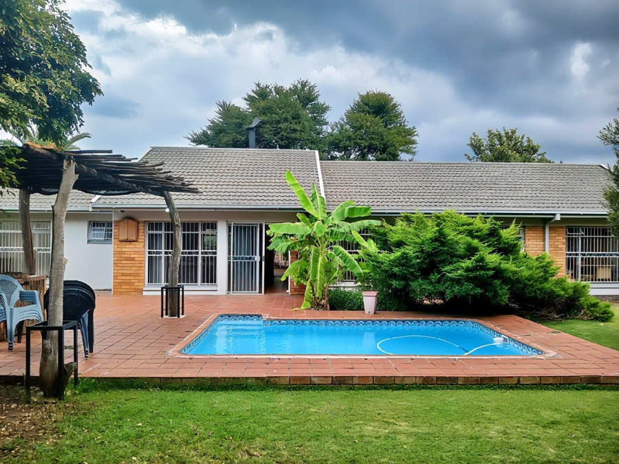 5 Bedroom Property for Sale in Universitas Ridge Free State